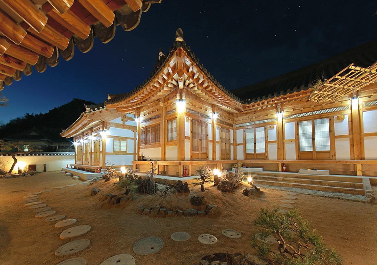 Cheonggong Hanok Stay Gyeongju Exterior foto